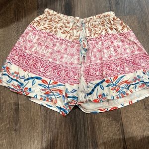 Medium lifestyle shorts